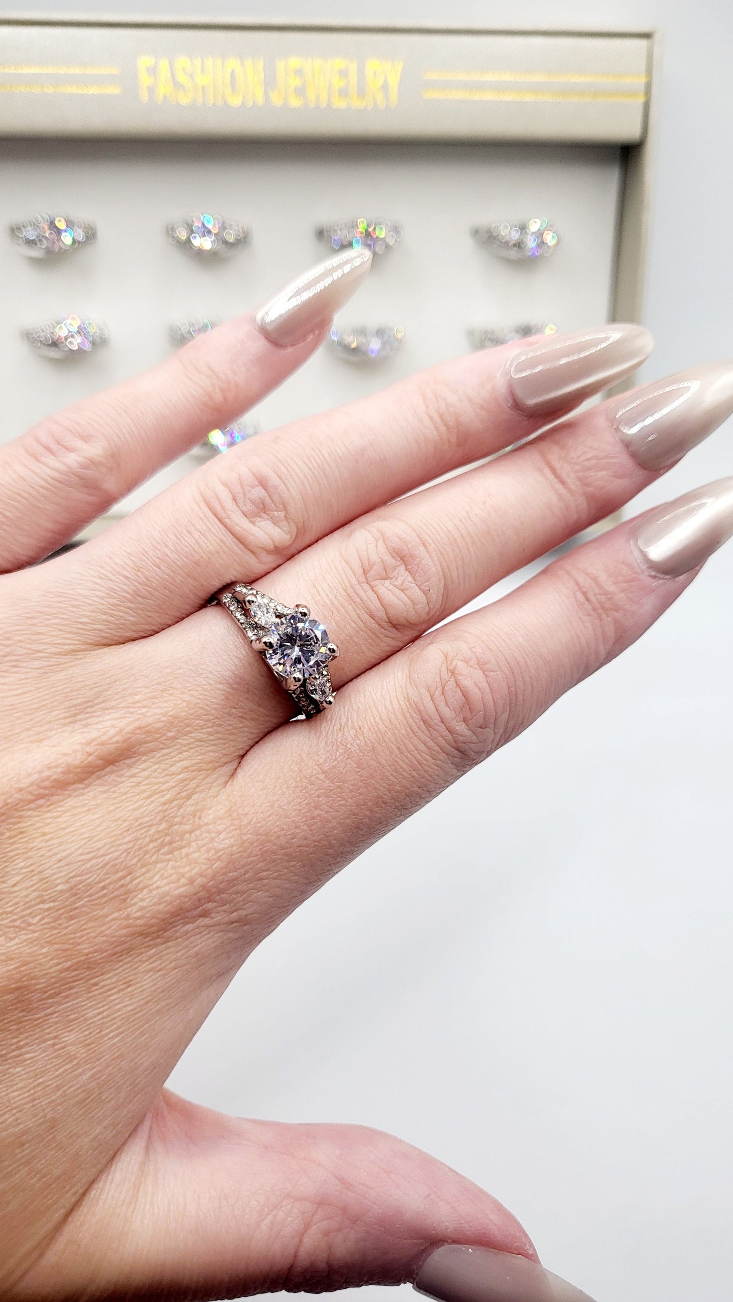 Treasure Crystal Ring Silver Box set of 12