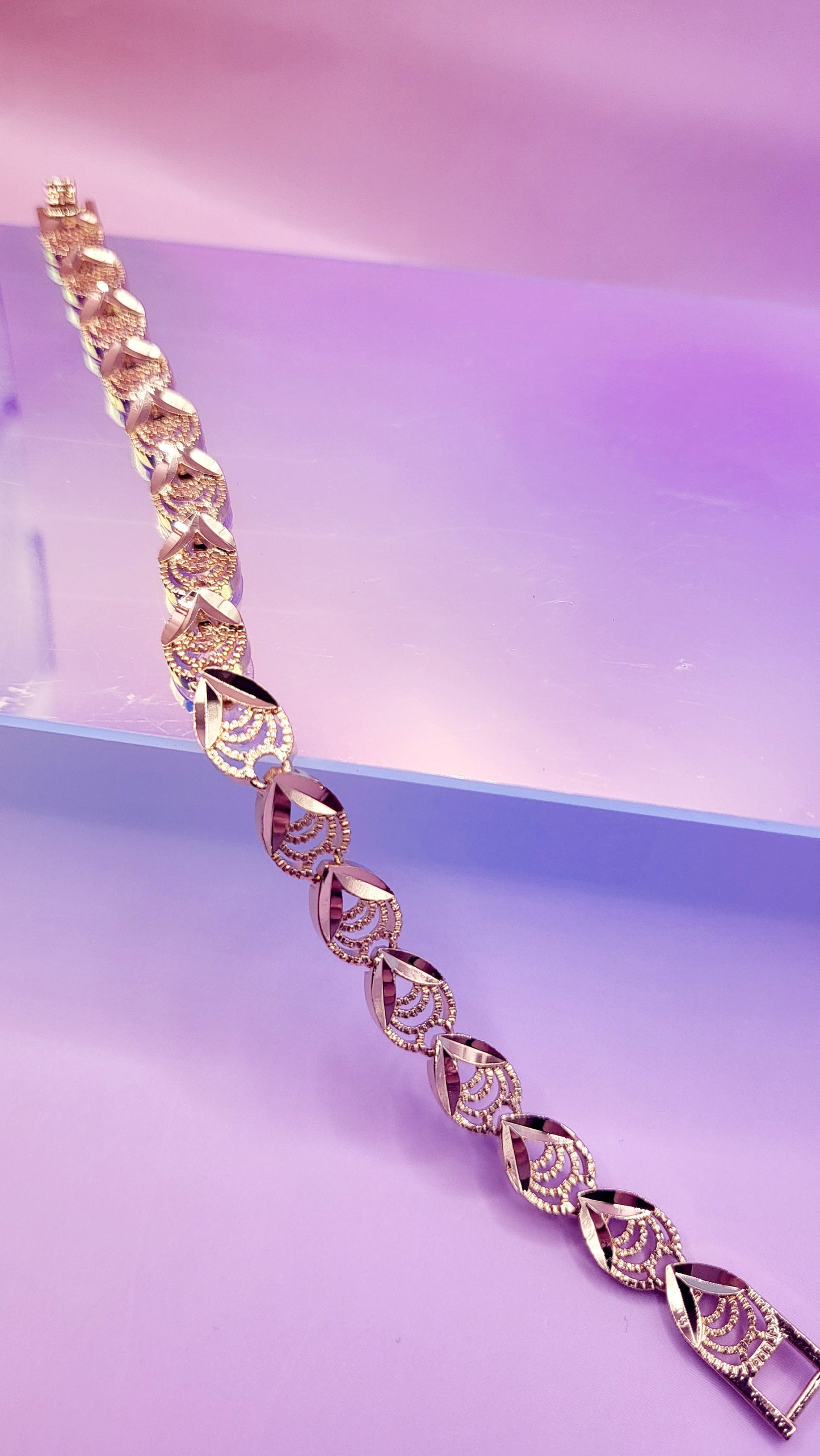 Luxe Shiny Gold Link Bracelet