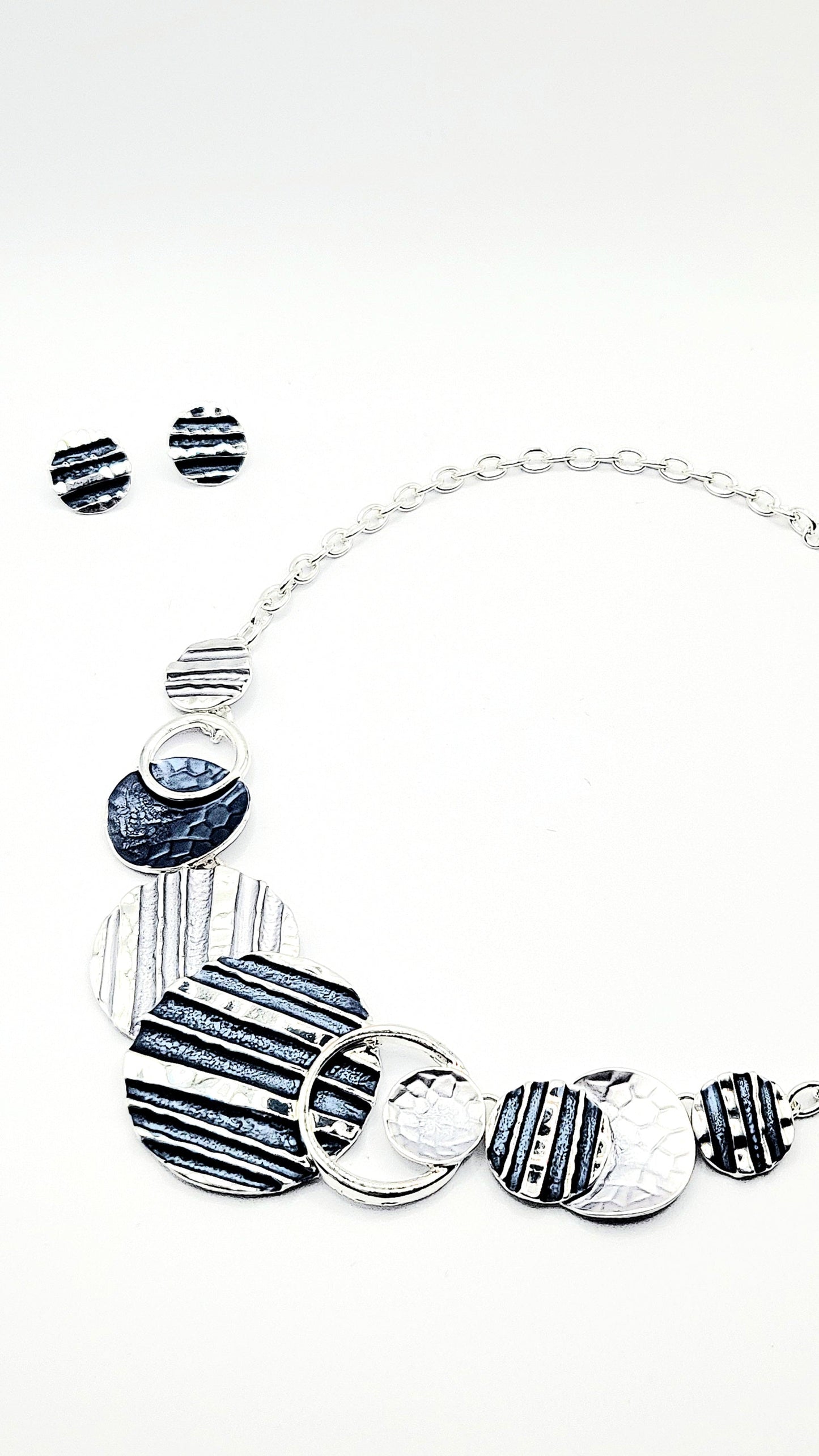 Abstract Disc Necklace & Earrings Set
