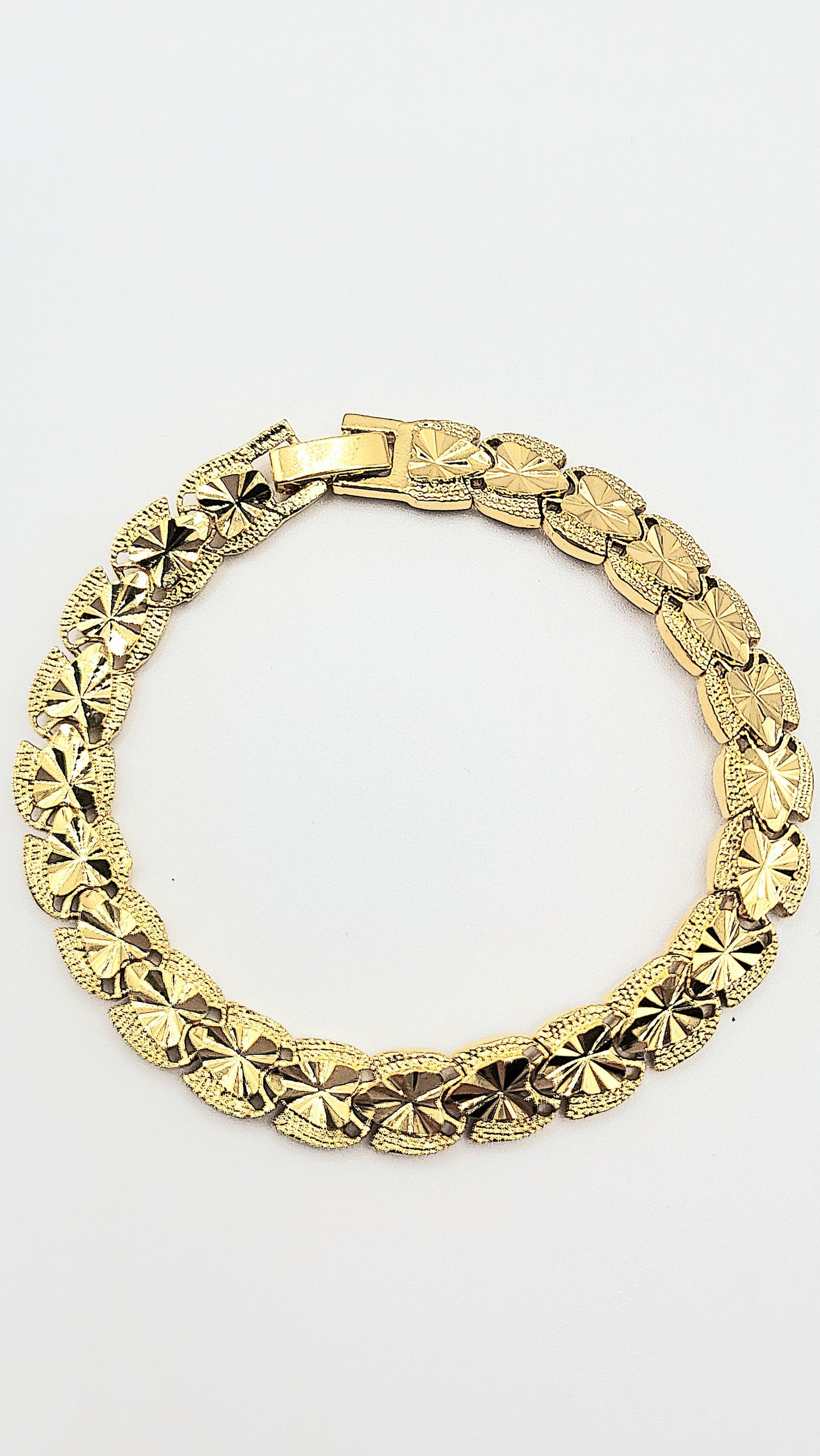 Elements Oval Wave Shiny Gold Link Bracelet