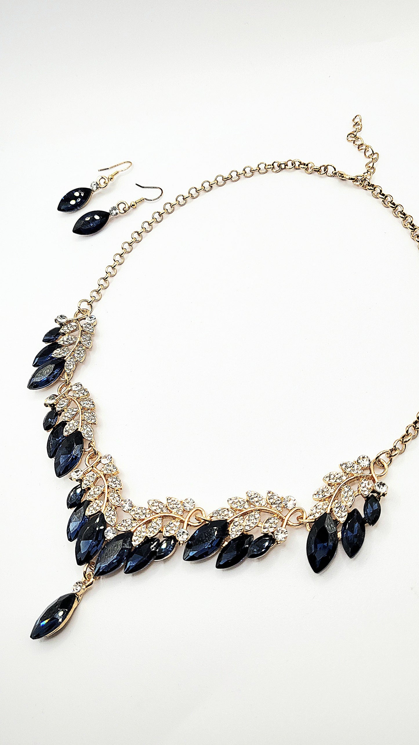 Essence Crystal Necklace Set