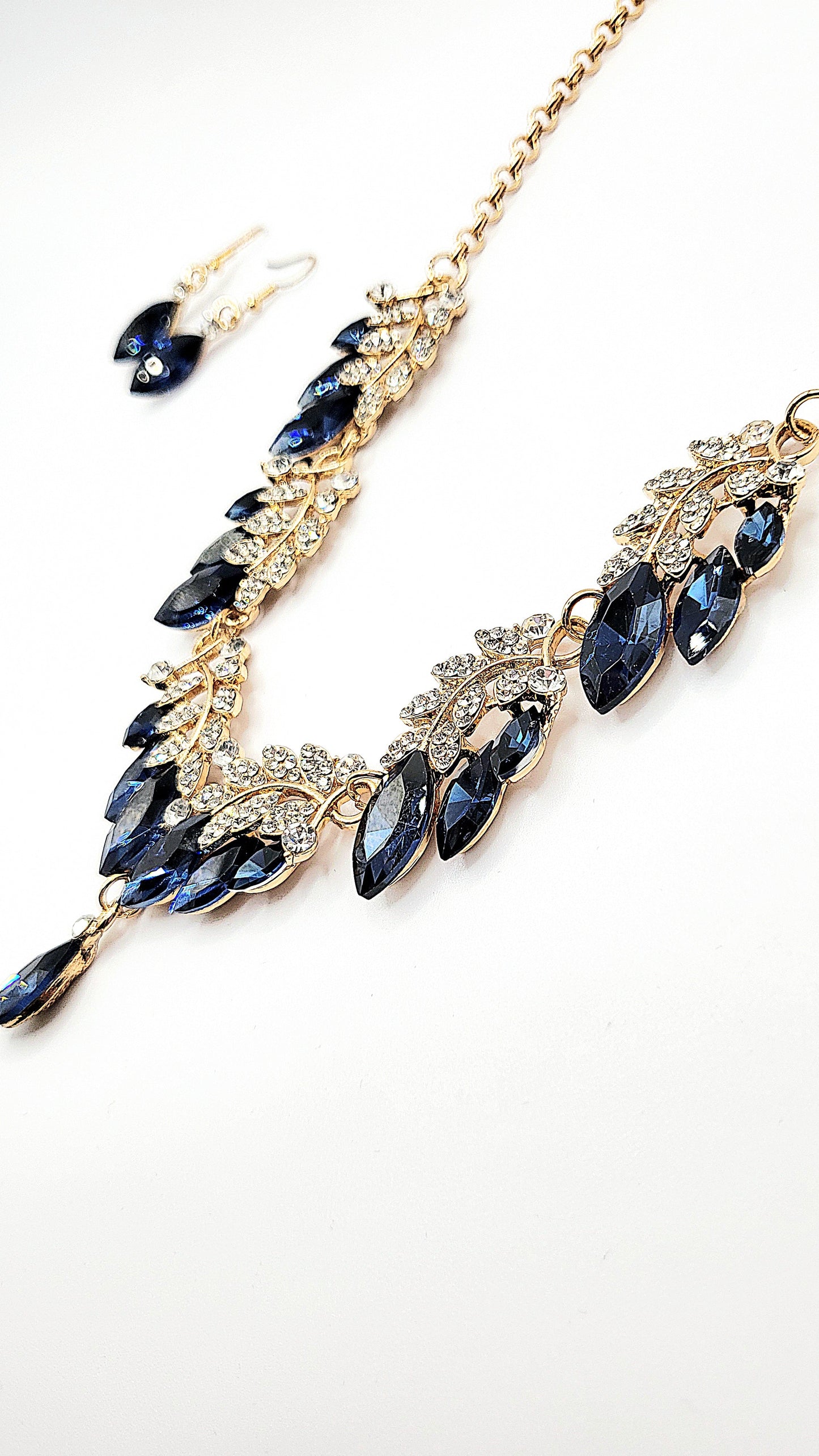 Essence Crystal Necklace Set