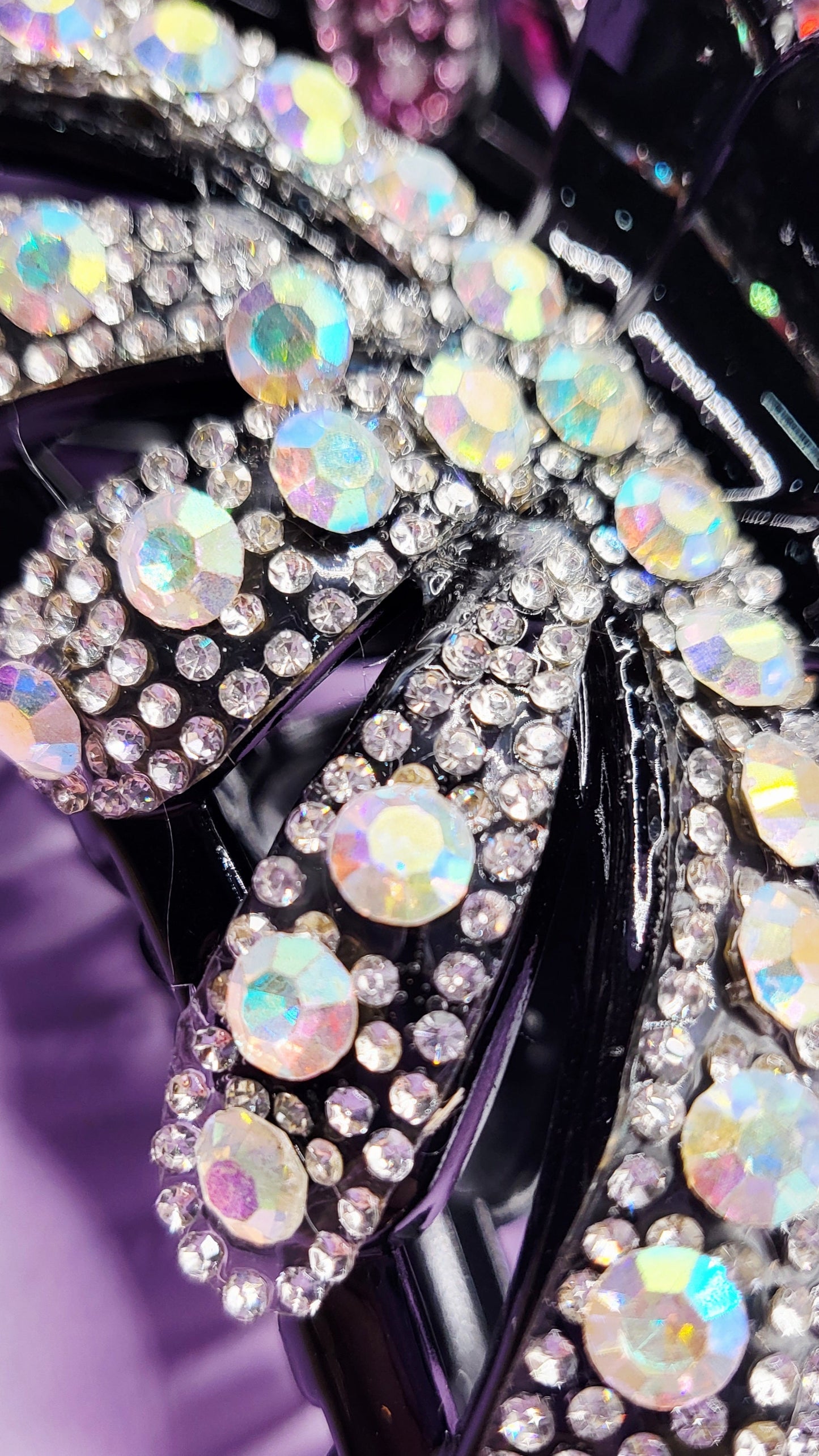 Queen Crystal Hair Clamps Pack of 12