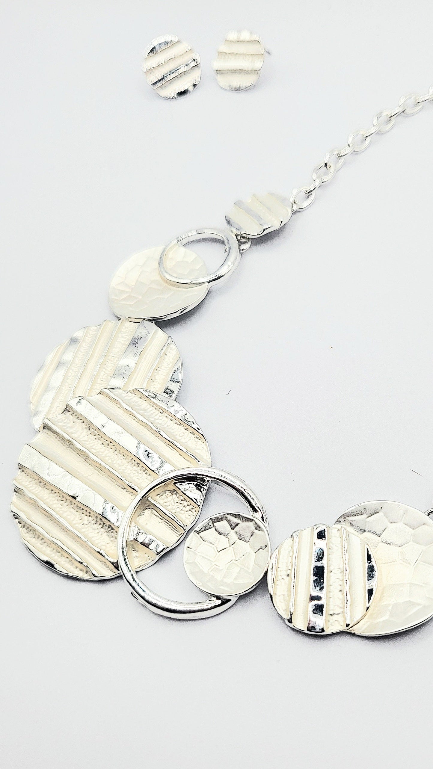 Abstract Disc Necklace & Earrings Set