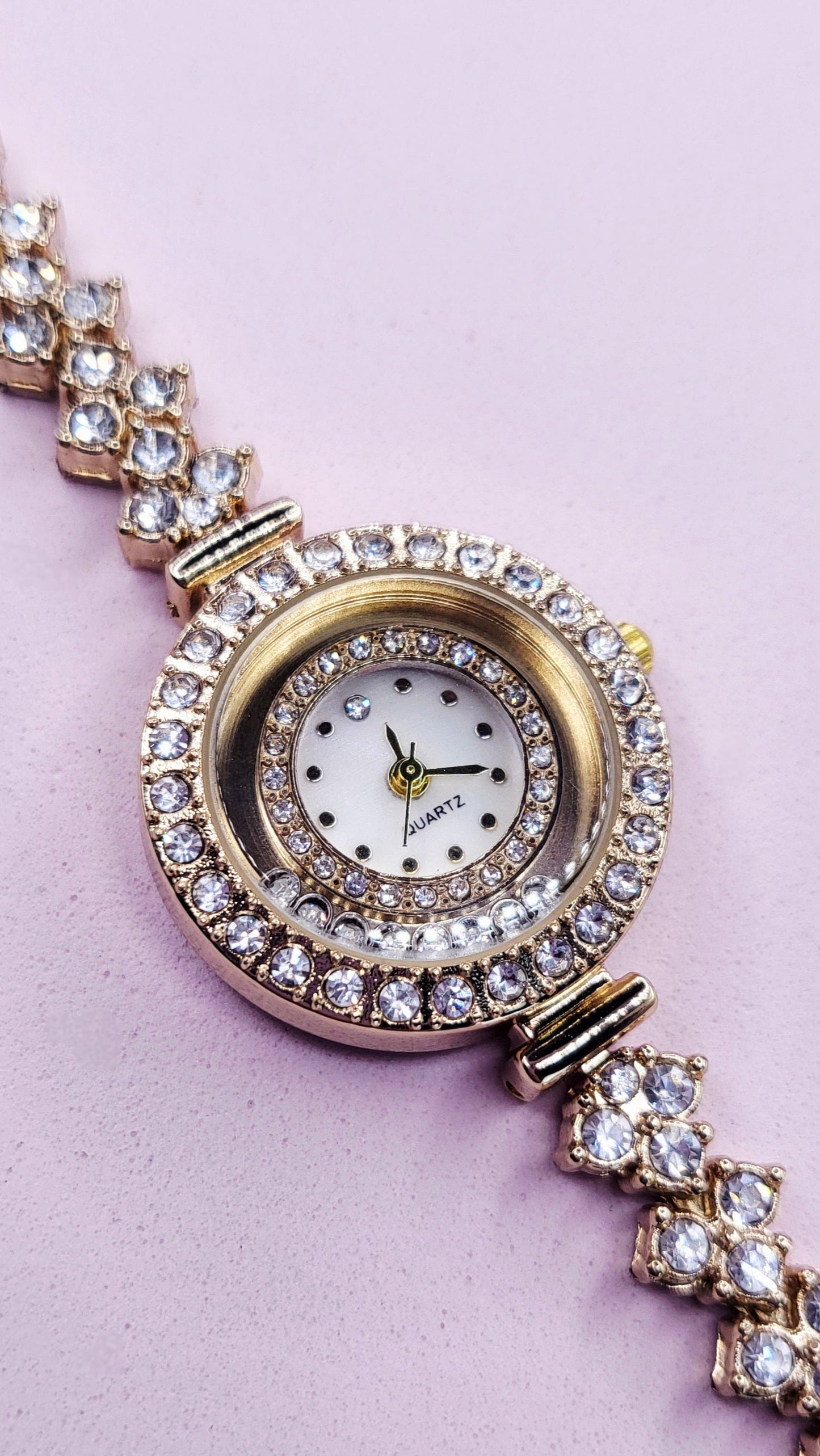 Crystal Strap Round Link Watch
