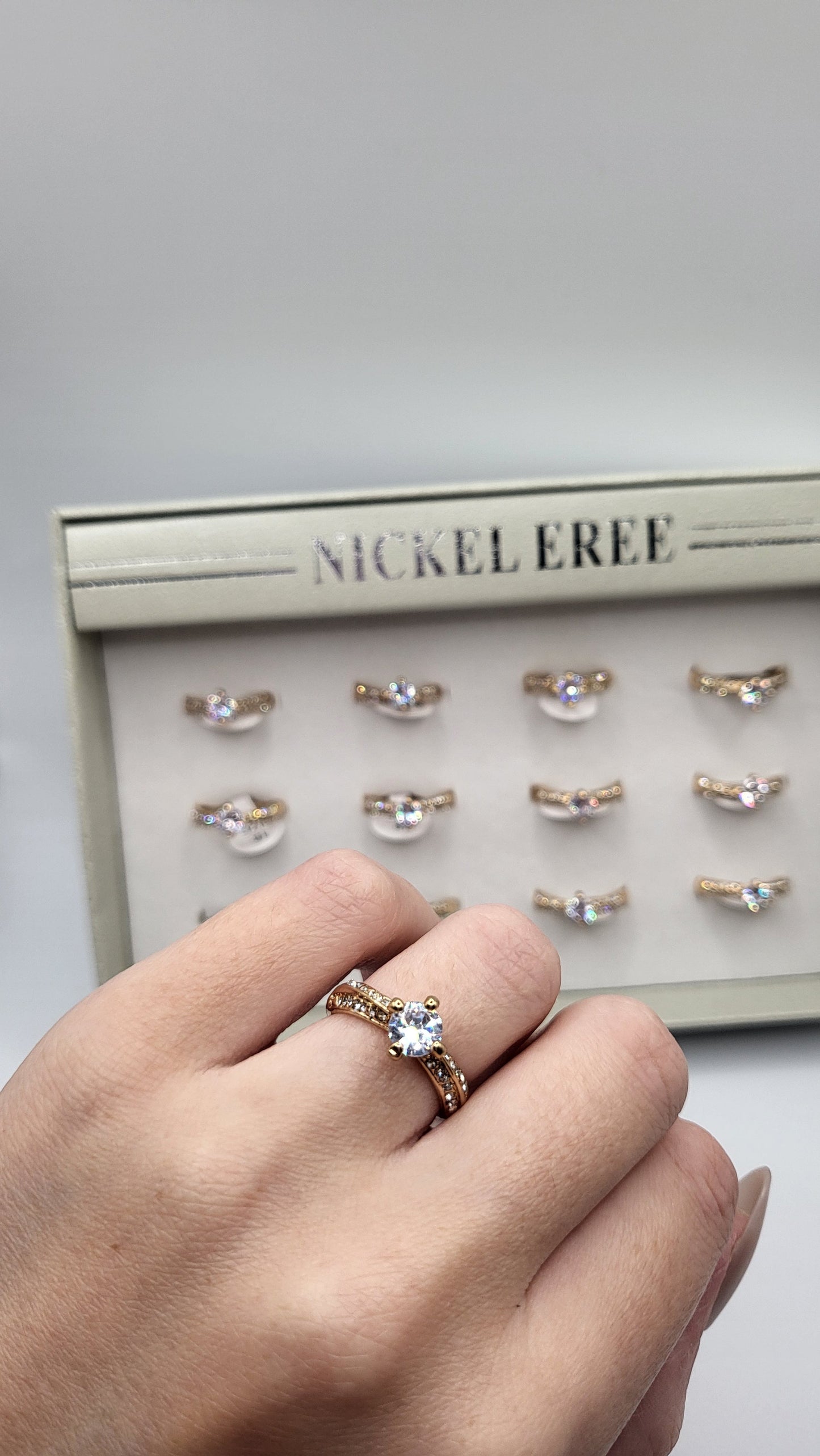 Precious Crystal Ring Gold Box set of 12