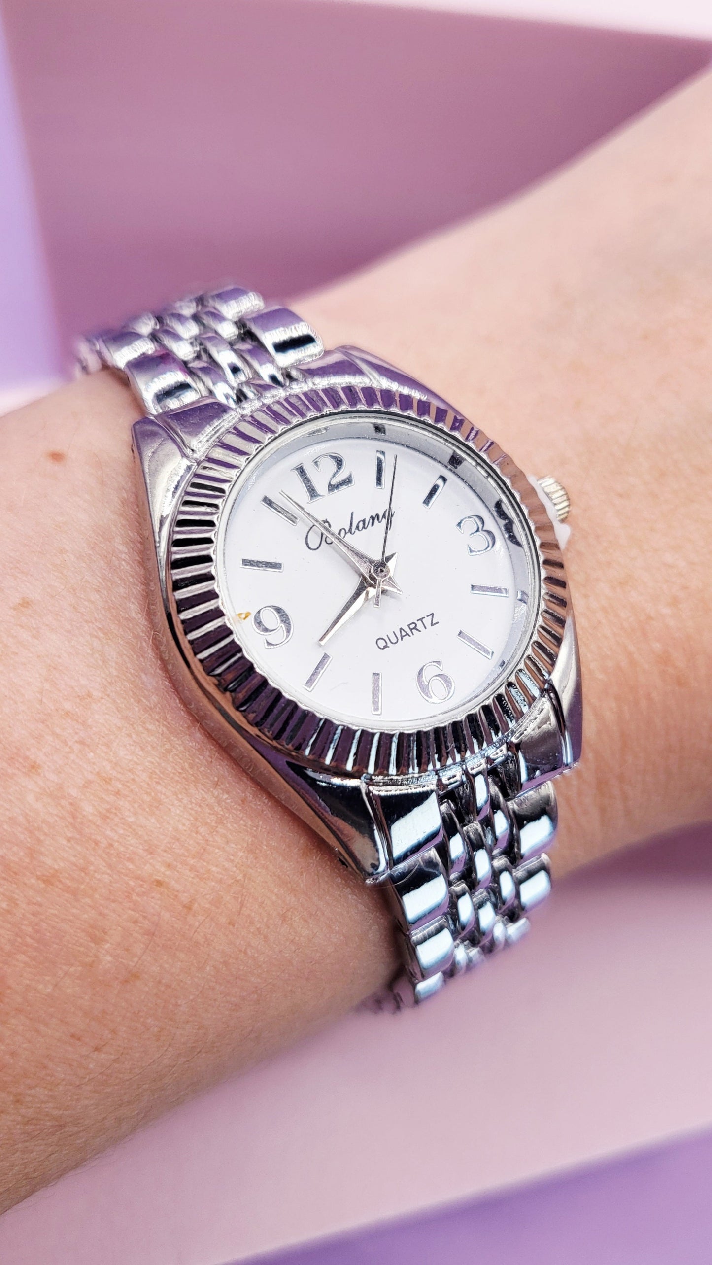 Prism Round Quartz Watch