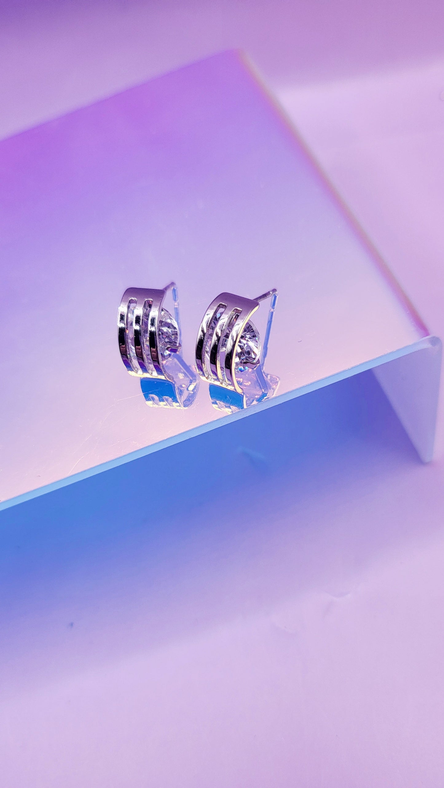 Curve Crystal Stud Earrings