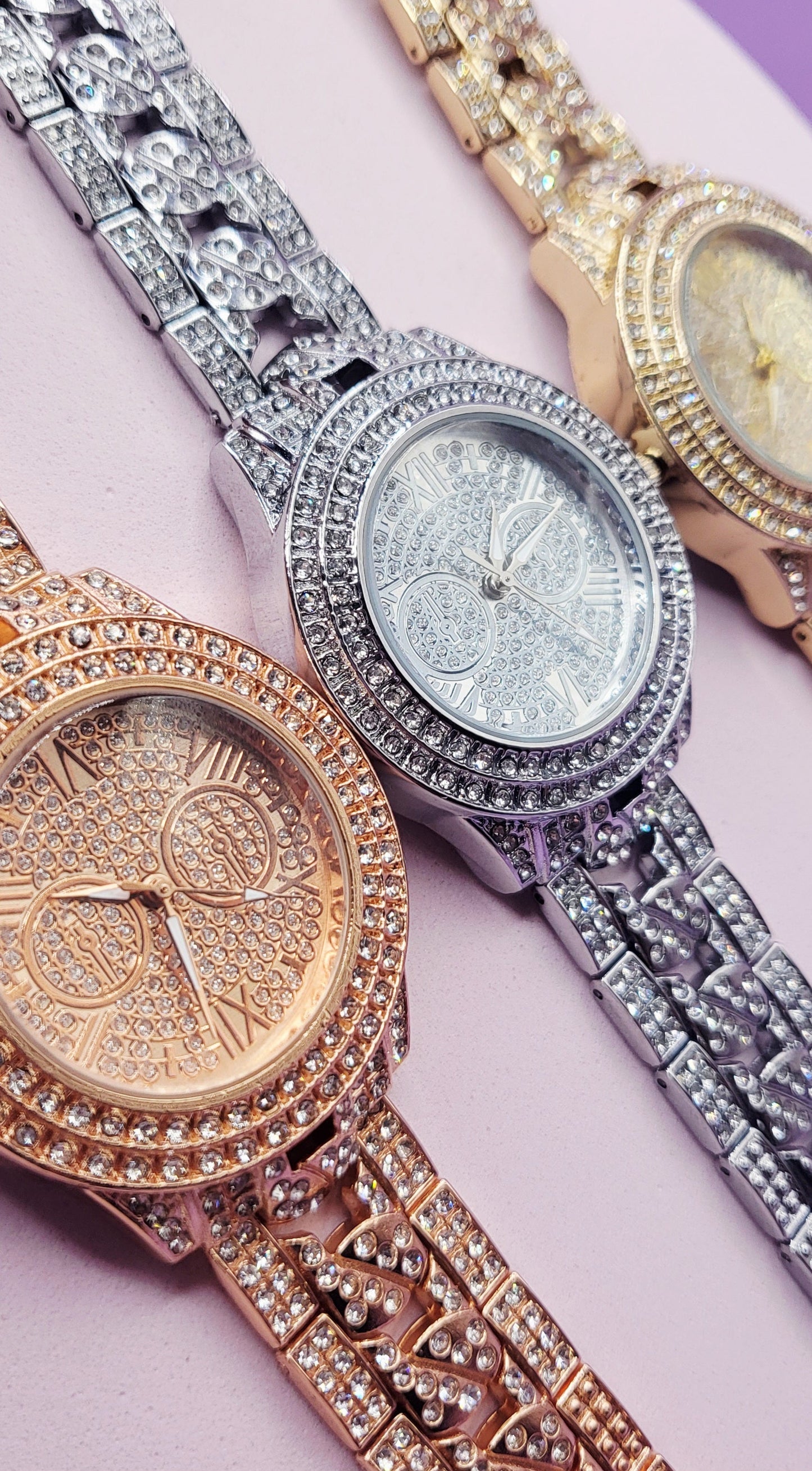 Queen Crystal Round Face Watch