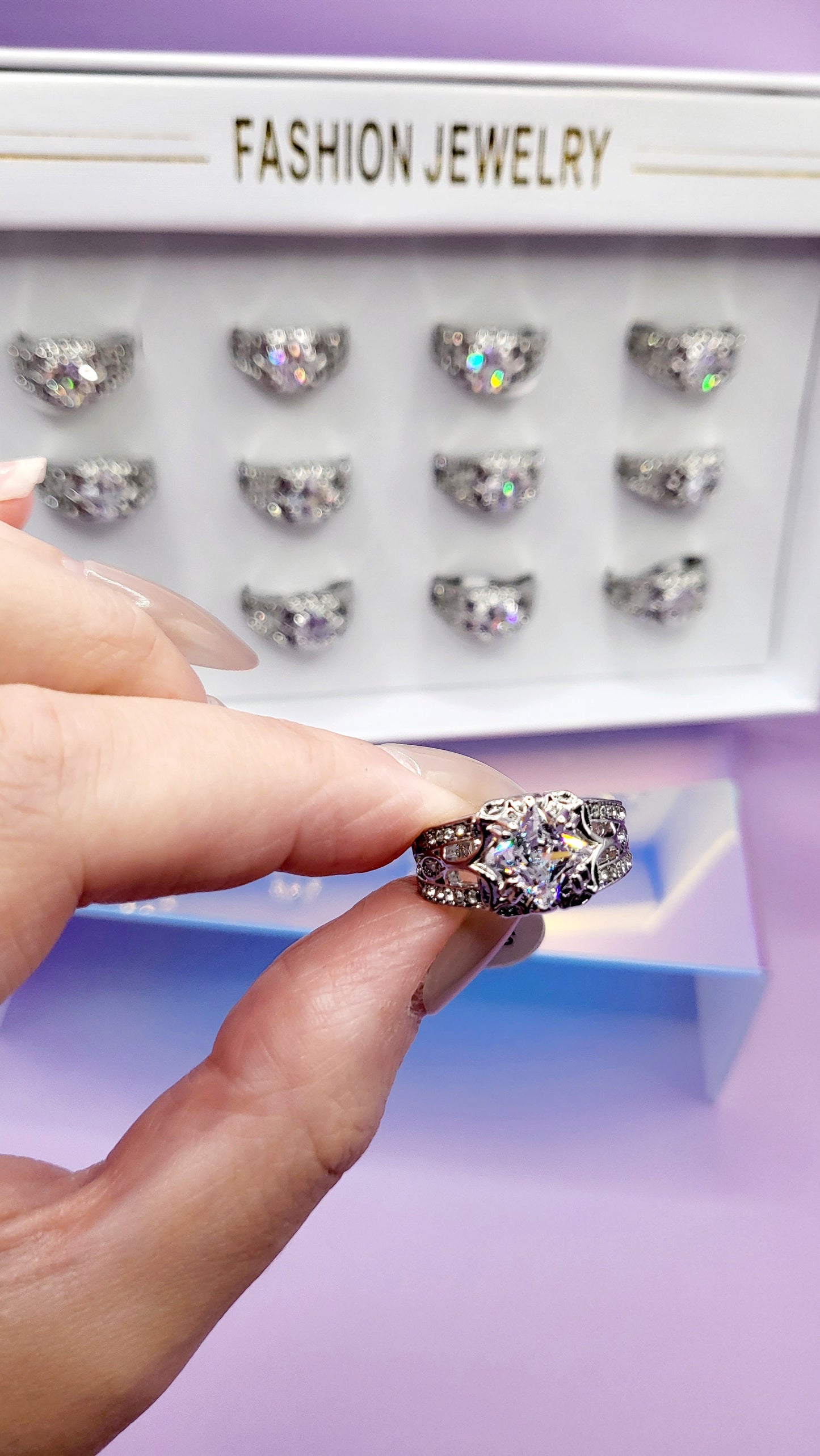 Luxe Crystal Ring Silver Box set of 12