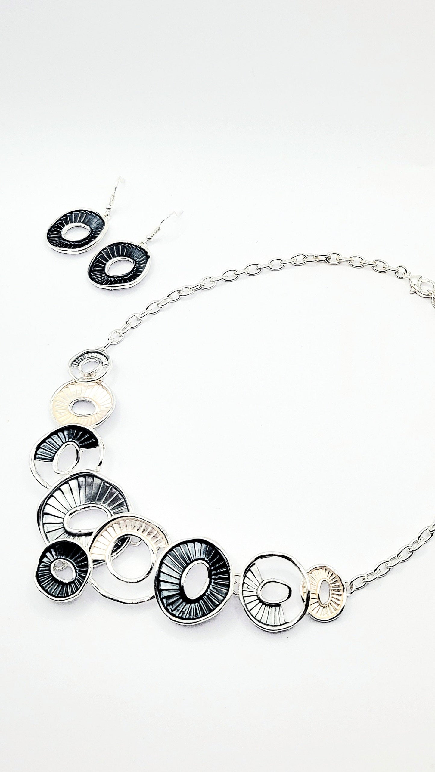 Abstract Oval Necklace & Earrings Set