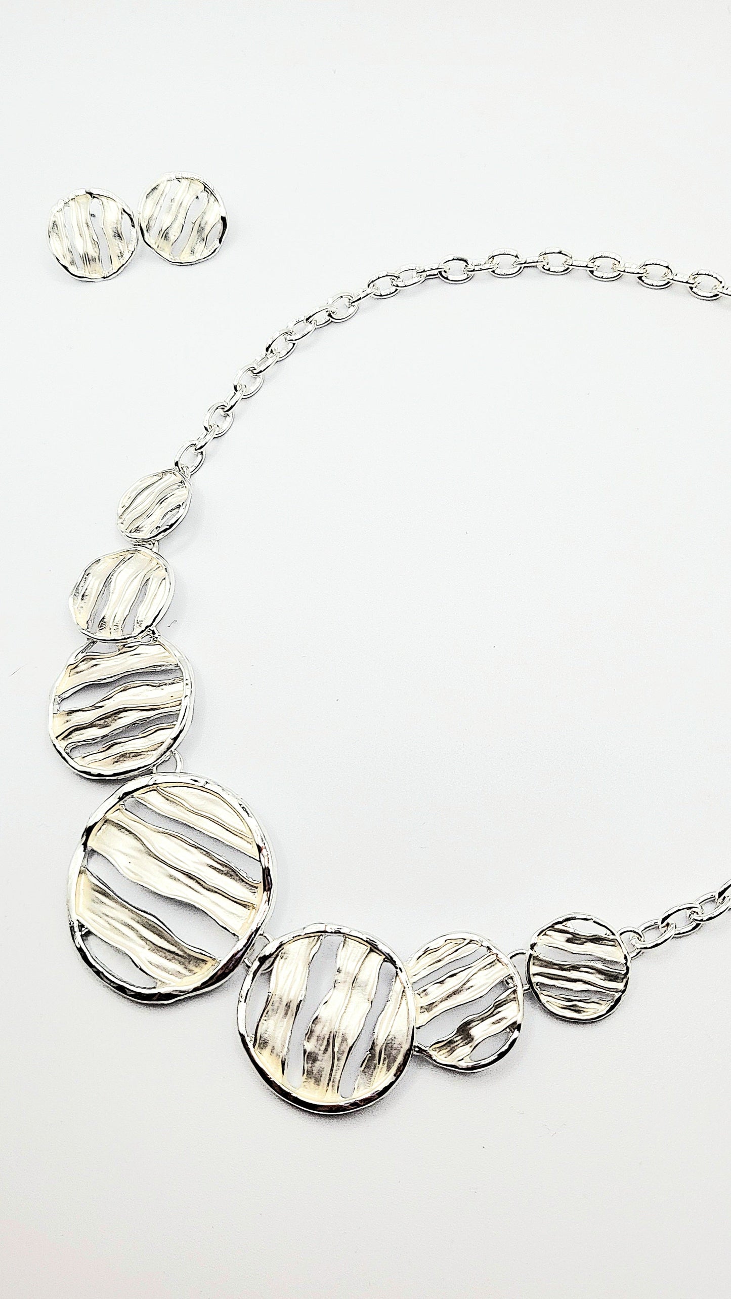 Abstract Circle Necklace & Earrings Set