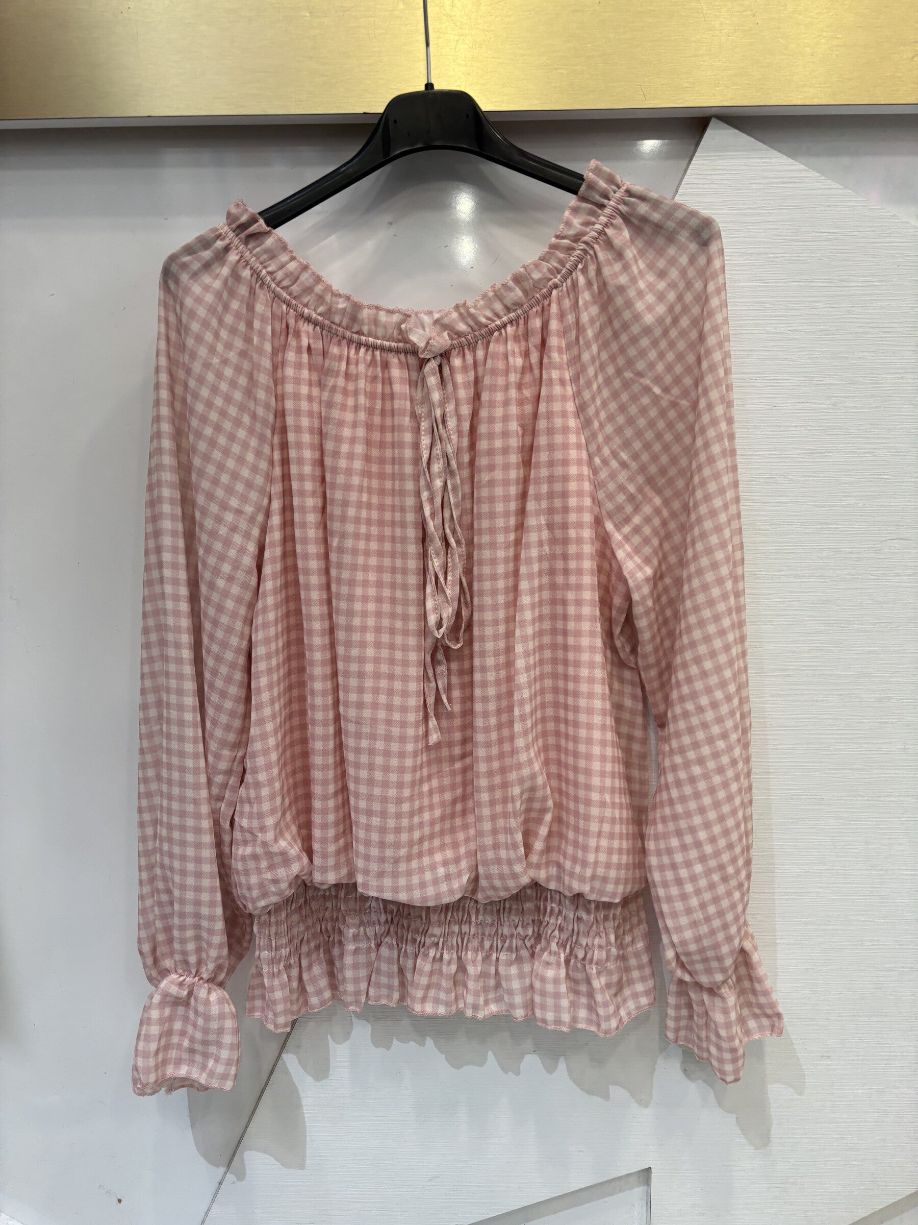 Check print off-the-shoulder blouse with viscose lining