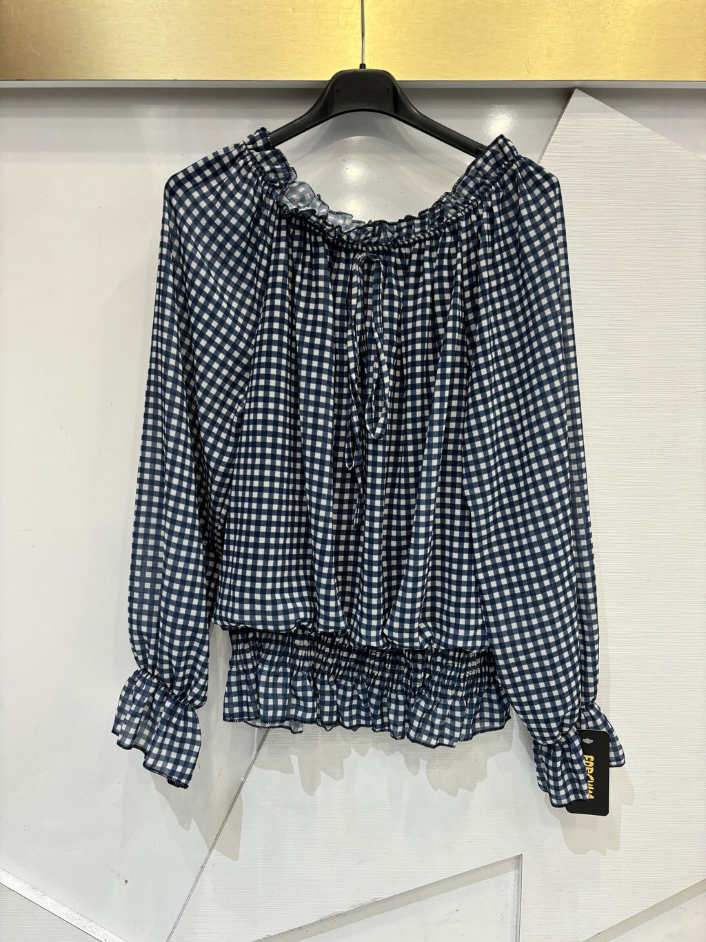 Check print off-the-shoulder blouse with viscose lining