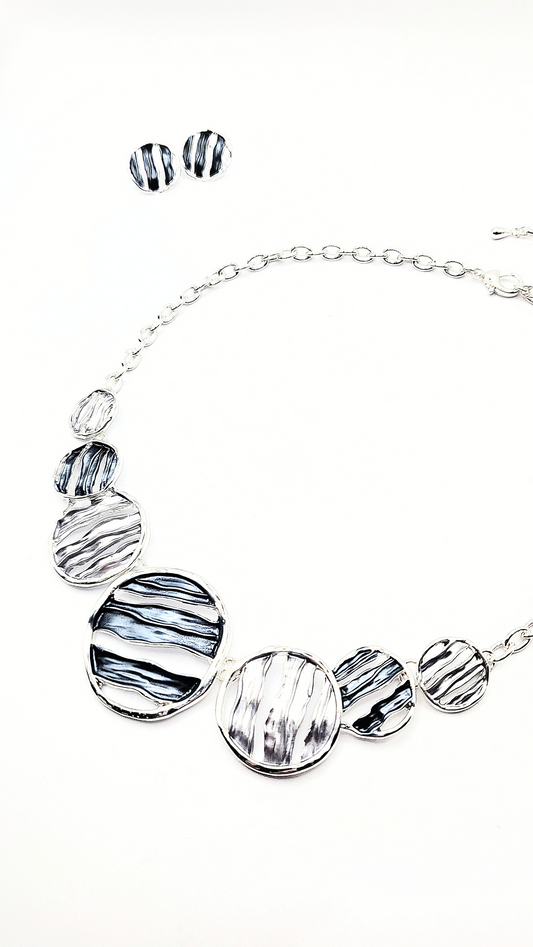 Abstract Circle Necklace & Earrings Set