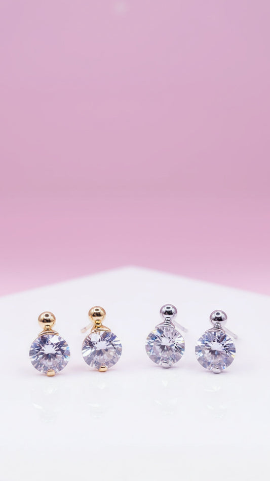 Round Cut Crystal Stud Earrings