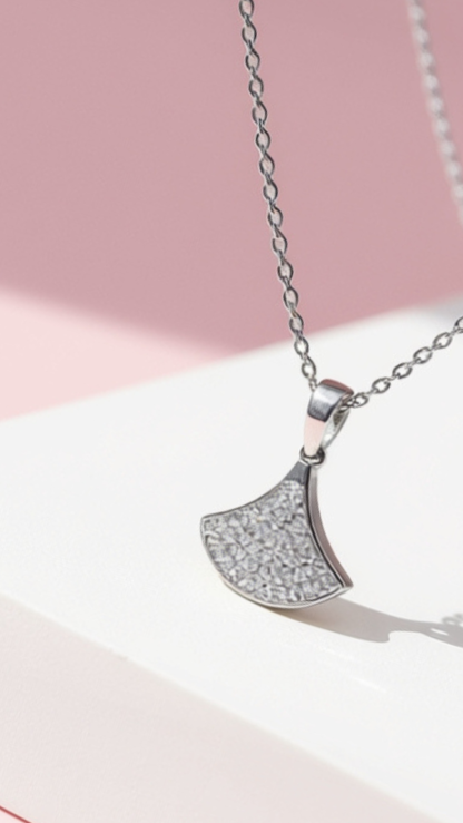 Shell Crystal Pendant Necklace