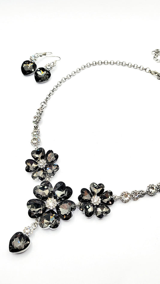 Flower Cluster Crystal Necklace Set