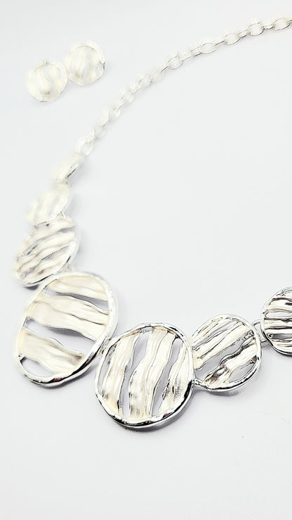 Abstract Circle Necklace & Earrings Set