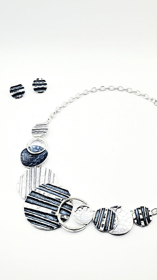 Abstract Disc Necklace & Earrings Set