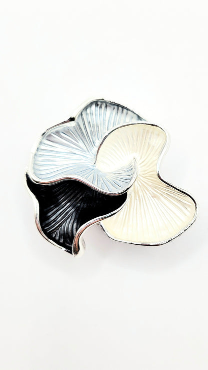 Abstract Magnetic Wavey Curve Brooch