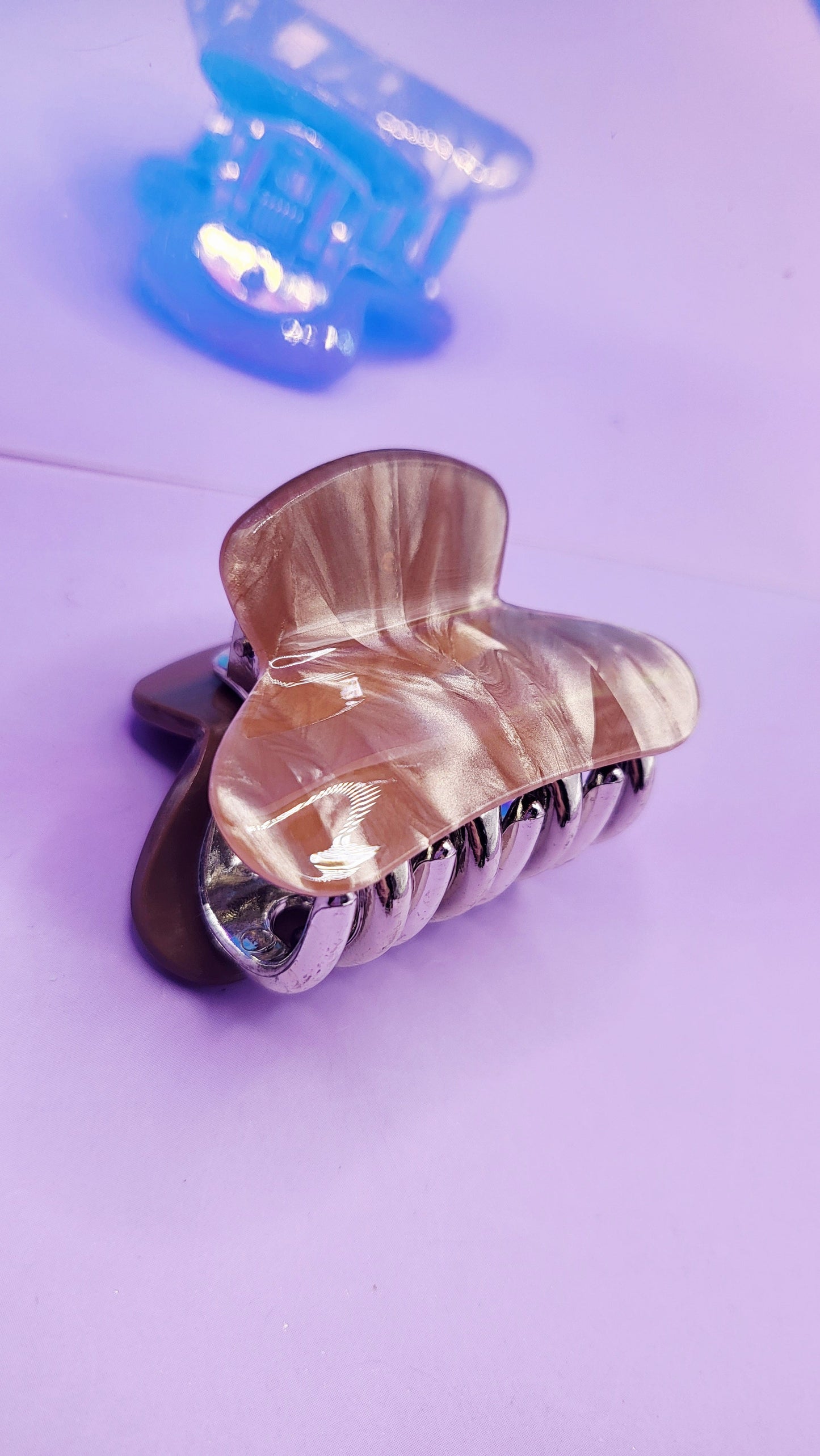 Glam Gloss Mini's Marble Hair Clamps Pack of 12