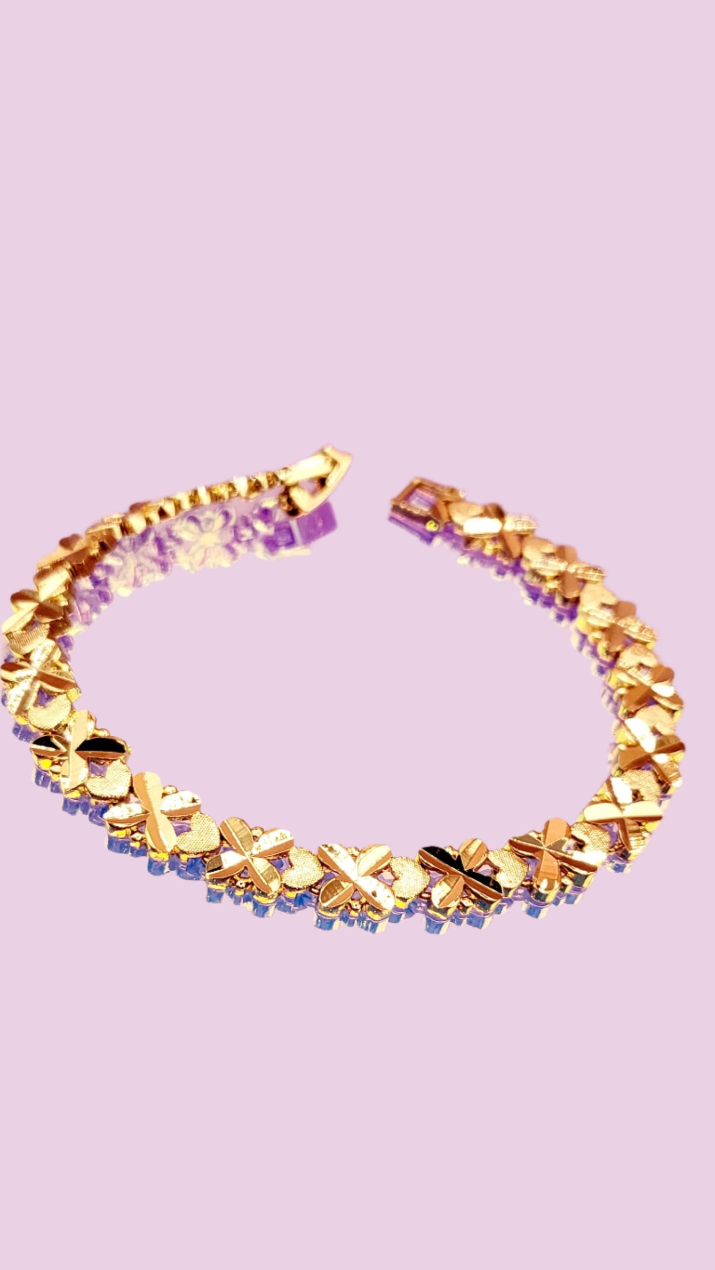 Criss Cross Shiny Gold Link Bracelet
