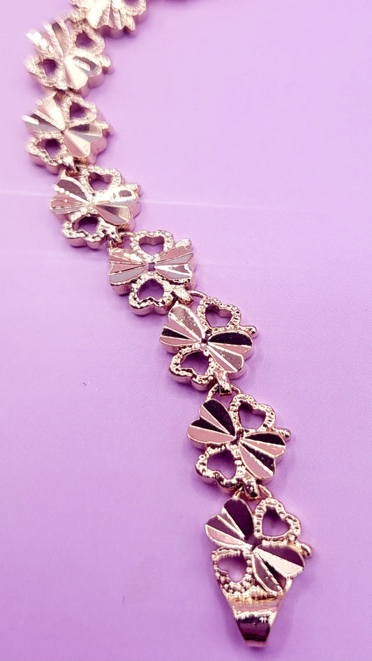 Clover Shiny Gold Link Bracelet