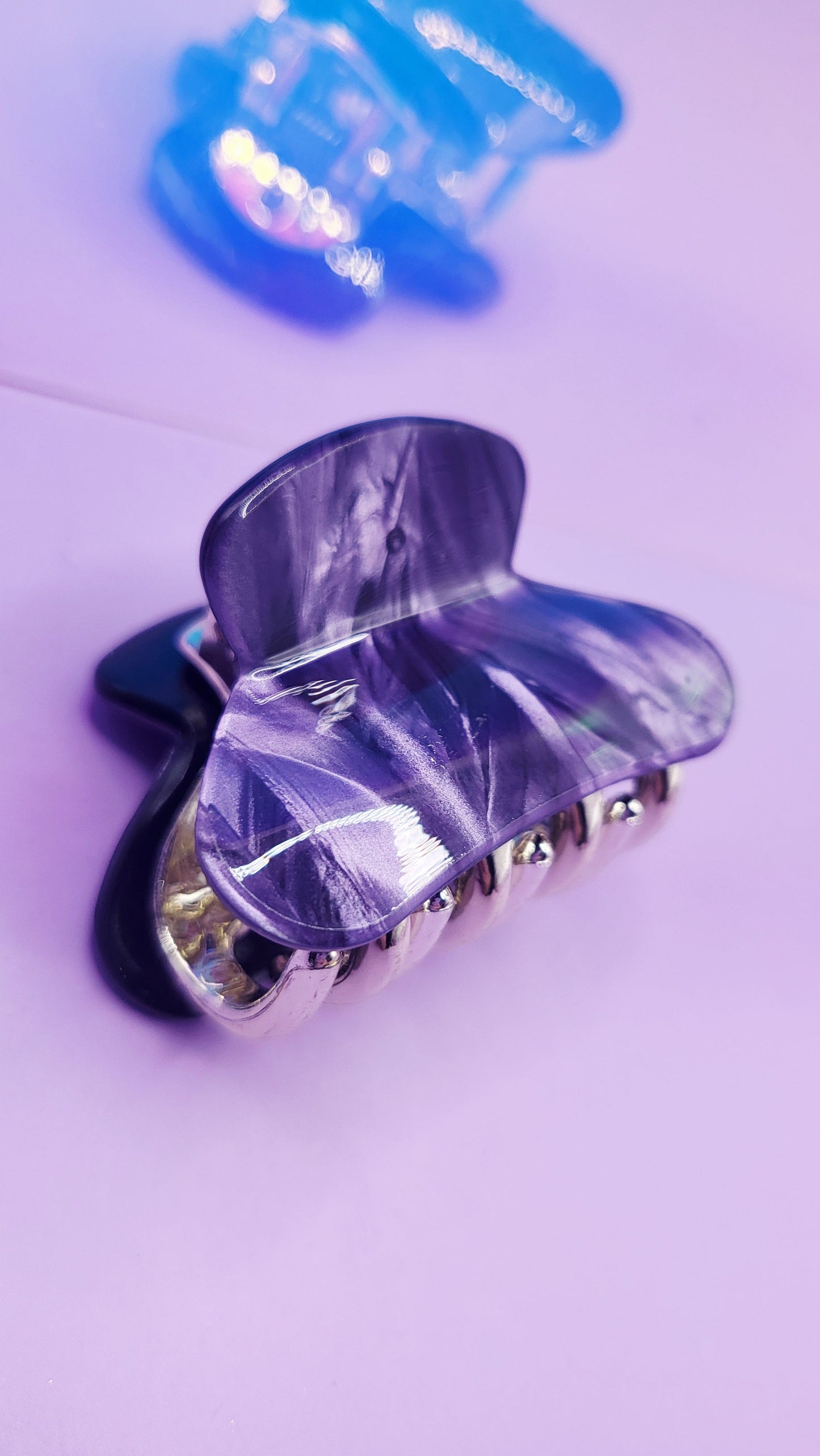 Glam Gloss Mini's Marble Hair Clamps Pack of 12